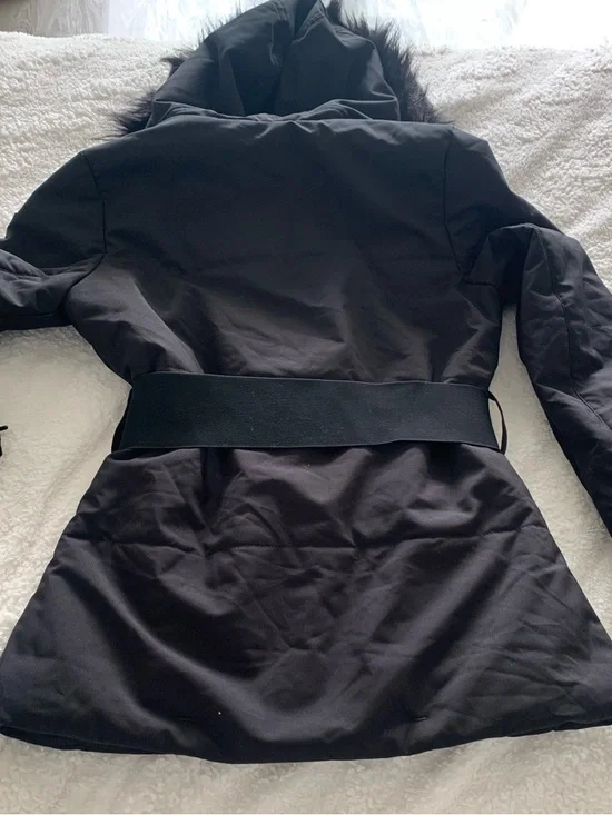 ASOS Black Belted Hooded Puffer Jacket - Picture 3 of 3